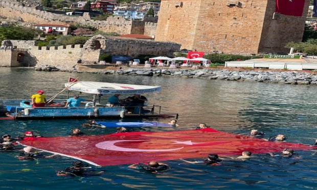 Alanya Dip temiz Deniz Etkinliği 